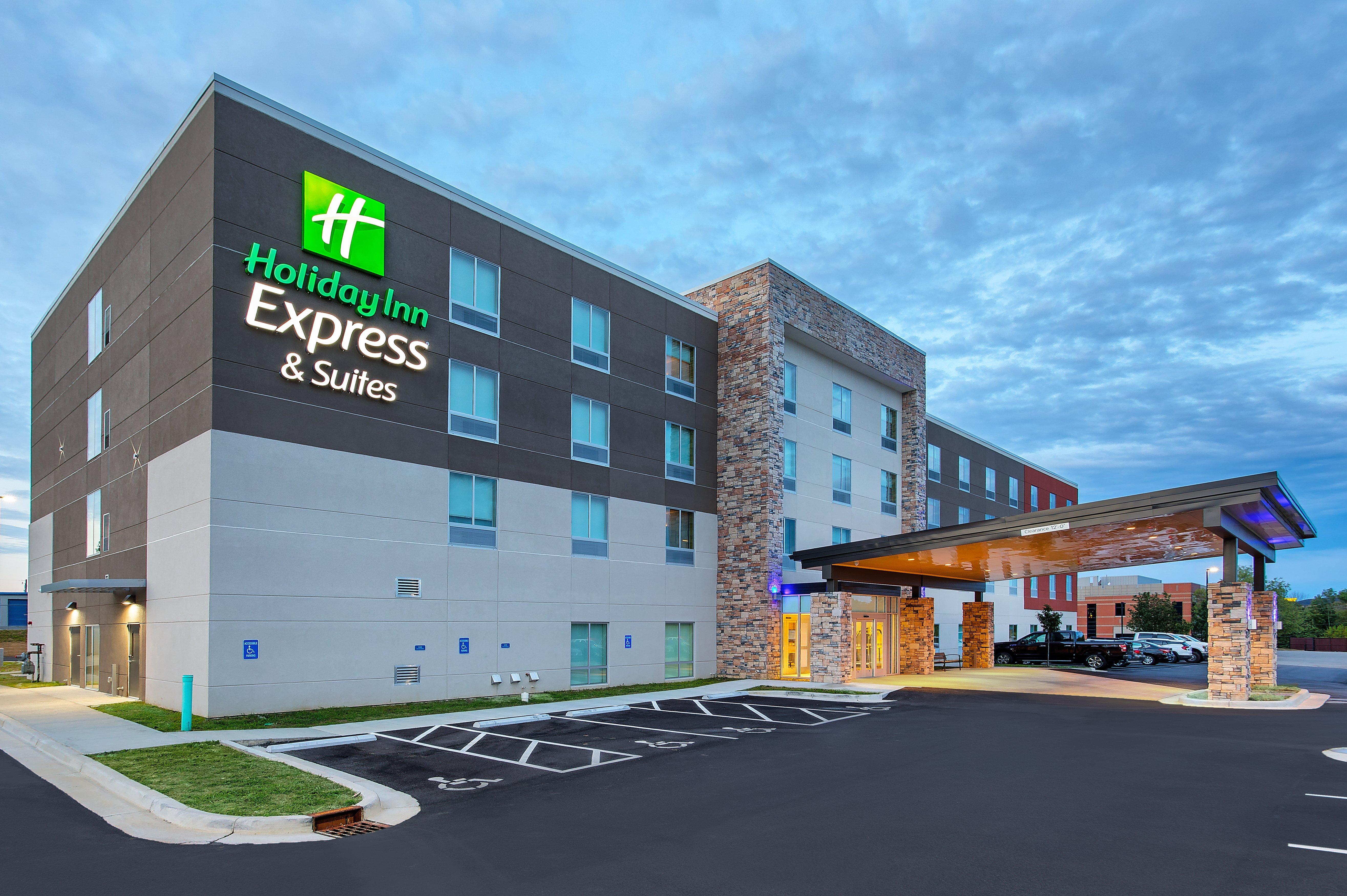 Holiday Inn Express & Suites - La Grange By Ihg Exteriör bild